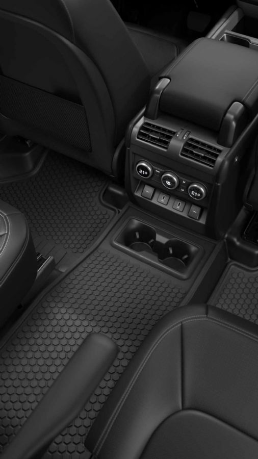 Το ανανεωμένο Land Rover Defender παρουσιάζει τη νέα έκδοση Vertex